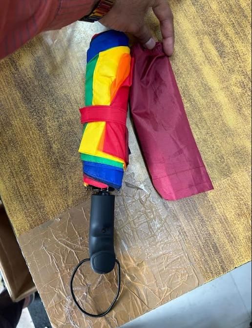 Windproof Rainbow Umberalla Large -3 Fold with Auto Open (Pack Of 1)