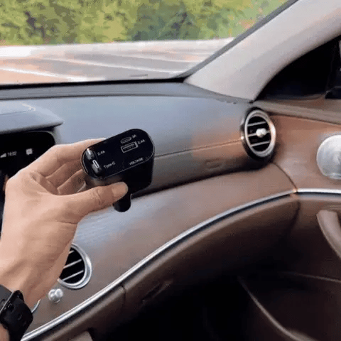VoltPro | 4-in-1 Retractable Car Charger